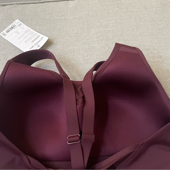 New Athleta advance sports bra burgundy sz 32D NWT high impact adjustable straps - Picture 8 of 11